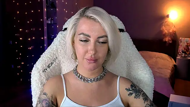 tykioty Miley online show from January 2025 03:16:01 PM