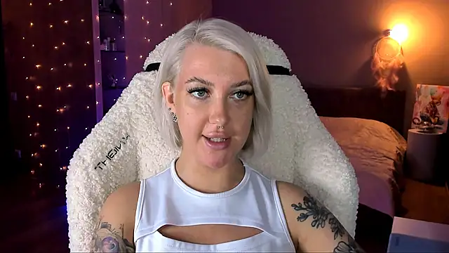 tykioty Miley online show from January 2025 06:49:02 PM