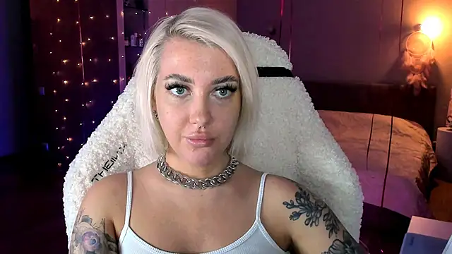 tykioty Miley online show from February 2025 03:59:01 PM