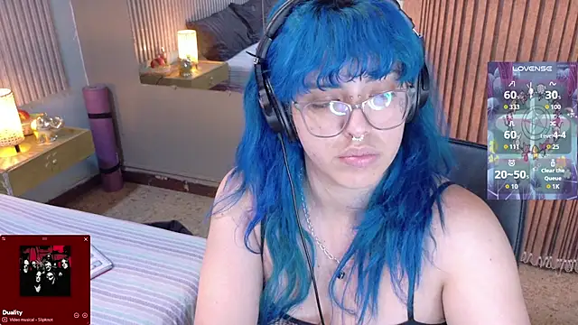 Eli666uwu online show from December 2025 07:53:02 PM