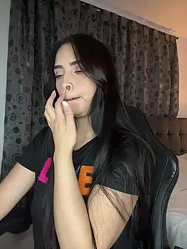 Snapshot of soy_paulina chatting on April 2026 06:14:01 AM soy paulina online show from April 2026 06:14:01 AM