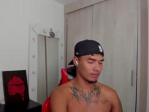thomas latin boy online show from May 2026 03:03:02 AM