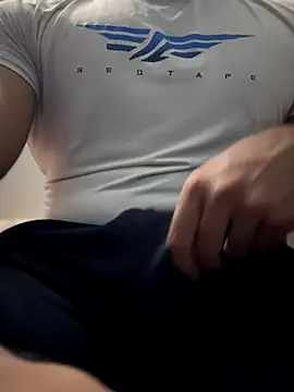 Snapshot of mrtoy121 chatting on December 2025 01:38:02 PM mrtoy121 online show from December 2025 01:38:02 PM