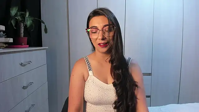 Karla hernandez  online show from May 2026 10:45:02 AM