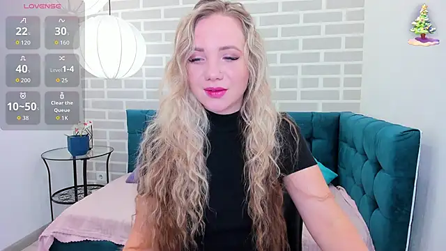 Snapshot of EvaMoran chatting on June 2026 01:40:02 AM EvaMoran online show from June 2026 01:40:02 AM