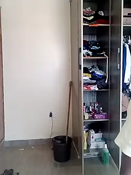 kelsie421 online show from February 2025 06:04:01 AM