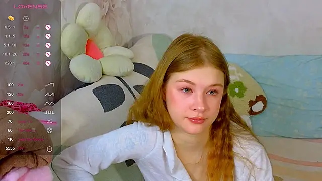 TrissMerigold9 online show from October 2025 09:32:01 AM