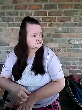 Snapshot of Bayou_Woman68 chatting on October 2025 09:35:02 PM Bayou Woman68 online show from October 2025 09:35:02 PM