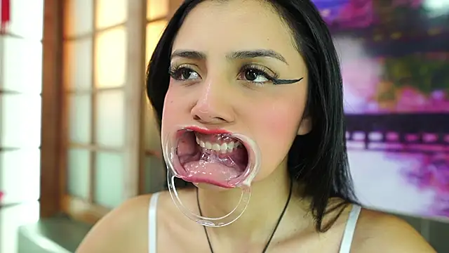 miss lizith online show from November 2025 11:10:03 AM