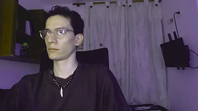 Snapshot of stikmanman chatting on November 2025 05:39:01 AM stikmanman online show from November 2025 05:39:01 AM