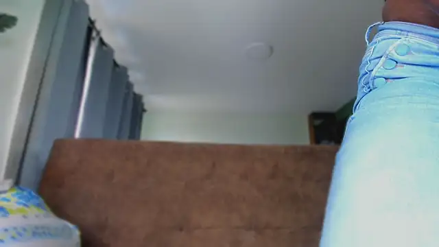 Almaahotxxx online show from April 2026 08:28:02 PM