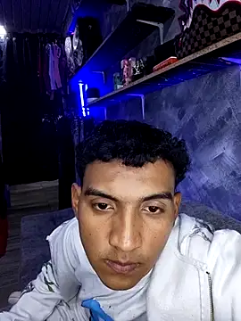 Lian Lee online show from April 2026 01:26:01 AM