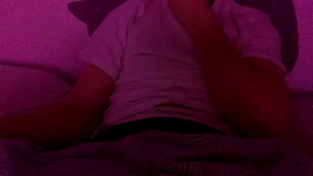 Snapshot of Emilisbig chatting on February 2025 09:18:02 PM Emilisbig online show from February 2025 09:18:02 PM