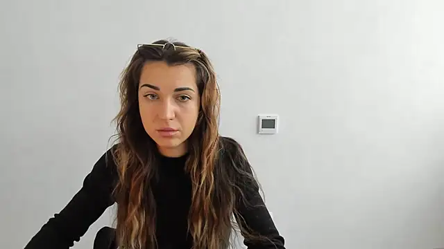 Summmmersky online show from October 2025 07:51:02 AM