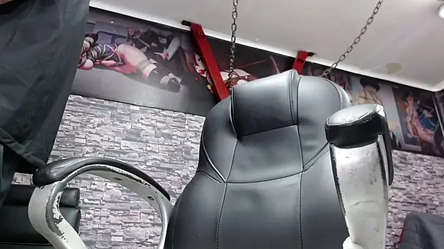 Snapshot of FrannBoy chatting on February 2025 07:30:01 PM FrannBoy online show from February 2025 07:30:01 PM