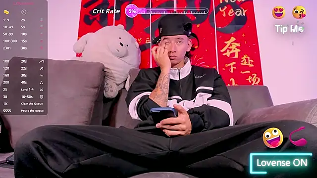Snapshot of FrannBoy chatting on June 2026 04:37:01 AM FrannBoy online show from June 2026 04:37:01 AM