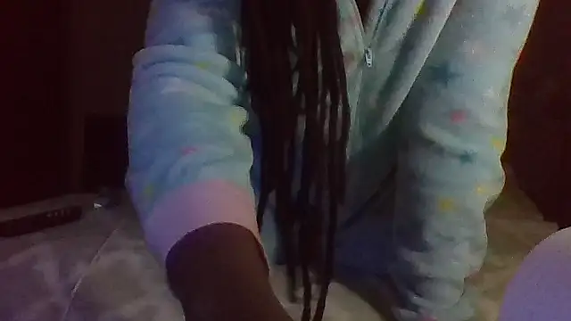 Snapshot of EbonyFetishQueen chatting on April 2026 01:30:02 AM EbonyFetishQueen online show from April 2026 01:30:02 AM