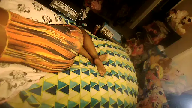 Snapshot of EbonyFetishQueen chatting on May 2026 01:45:02 AM EbonyFetishQueen online show from May 2026 01:45:02 AM