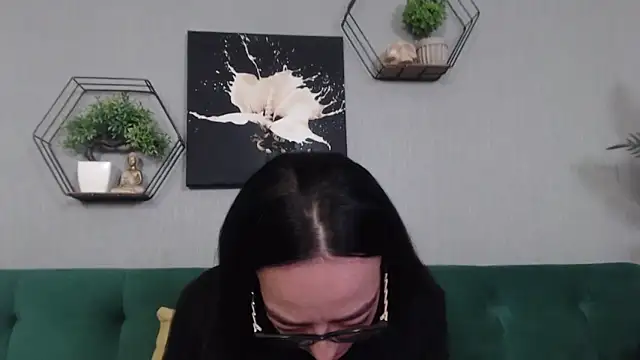 Snapshot of IzabelllNoir chatting on February 2026 11:58:02 AM IzabelllNoir online show from February 2026 11:58:02 AM