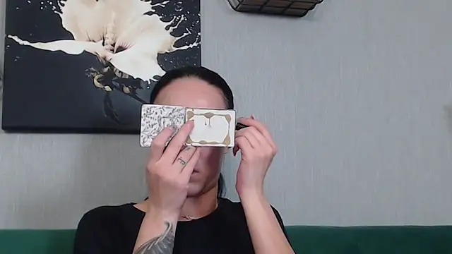 Snapshot of IzabelllNoir chatting on February 2026 08:53:01 AM IzabelllNoir online show from February 2026 08:53:01 AM