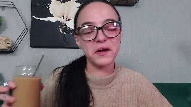 Snapshot of IzabelllNoir chatting on February 2026 05:52:01 AM IzabelllNoir online show from February 2026 05:52:01 AM