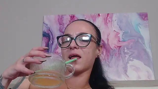 Snapshot of IzabelllNoir chatting on July 2026 10:50:01 AM IzabelllNoir online show from July 2026 10:50:01 AM