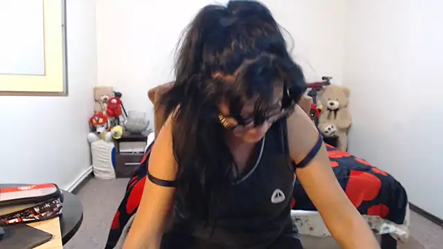 YourDreamLoverr online show from January 2025 11:50:01 PM