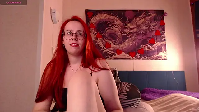 Snapshot of VanessaLincum chatting on June 2026 08:42:02 AM VanessaLincum online show from June 2026 08:42:02 AM