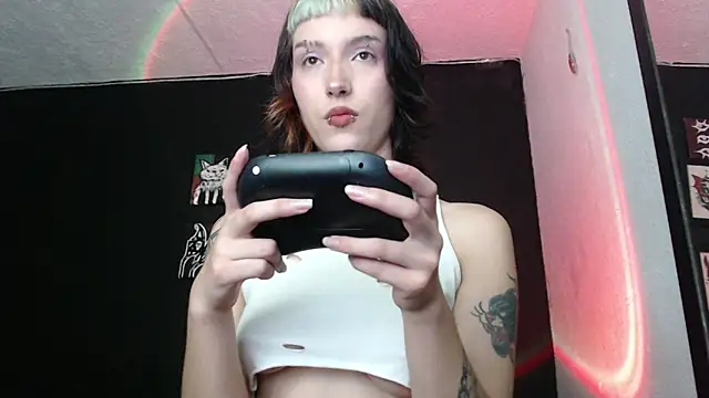 niakat  online show from January 2025 12:00:02 AM