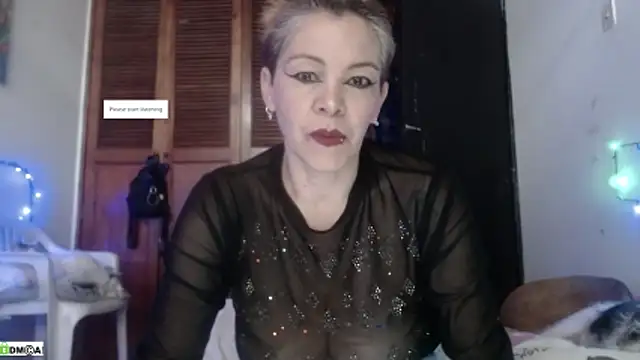 Snapshot of electra-mommy chatting on May 2026 07:31:01 PM electra-mommy online show from May 2026 07:31:01 PM