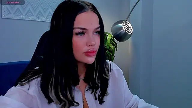 Angel Sapphire  online show from December 2024 02:06:01 PM