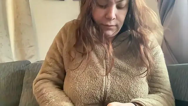 Snapshot of cumwithmee3 chatting on February 2025 12:00:02 PM cumwithmee3 online show from February 2025 12:00:02 PM