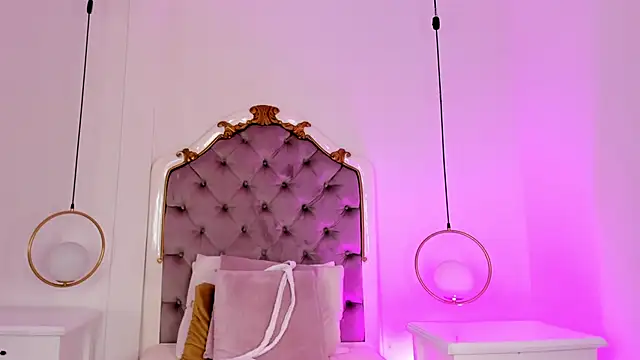 Snapshot of Pushaina__ chatting on November 2025 03:16:02 AM Pushaina online show from November 2025 03:16:02 AM