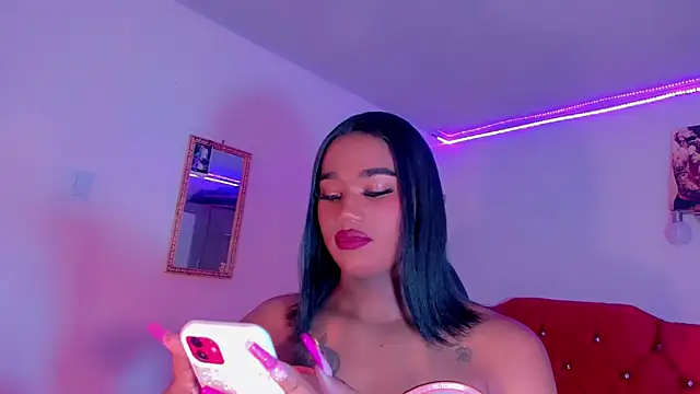 naomy  xx online show from March 2025 07:16:02 PM