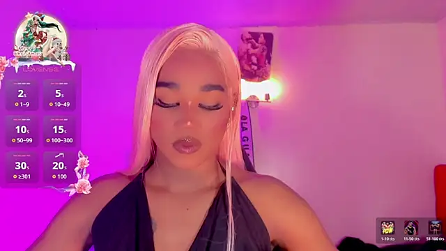 naomy  xx online show from December 2025 10:38:01 PM