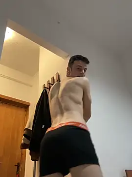 Kosty61  online show from February 2026 10:15:01 PM