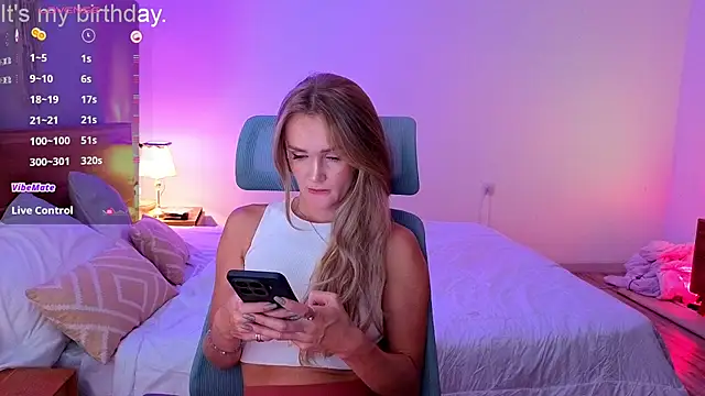 Snapshot of PrincessVS chatting on July 2026 01:03:01 PM PrincessVS online show from July 2026 01:03:01 PM