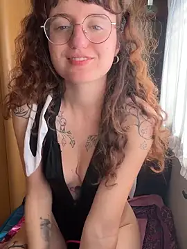 Snapshot of _foxygirl_ chatting on April 2026 09:13:01 AM foxygirl online show from April 2026 09:13:01 AM