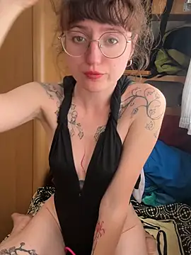 Snapshot of _foxygirl_ chatting on May 2026 03:08:01 PM foxygirl online show from May 2026 03:08:01 PM