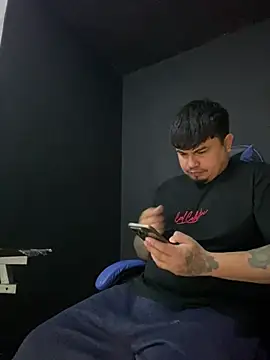 Snapshot of DickMasterfindom chatting on June 2026 10:46:02 PM DickMasterfindom online show from June 2026 10:46:02 PM