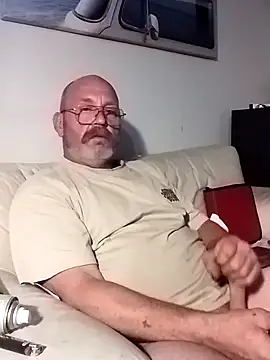 iambradz online show from February 2025 05:31:02 PM