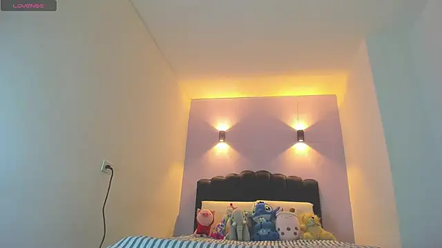 Sofia Clauss  online show from January 2026 05:10:02 AM