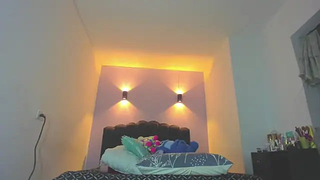 Snapshot of Sofia_Clauss_ chatting on May 2026 04:19:02 AM Sofia Clauss online show from May 2026 04:19:02 AM