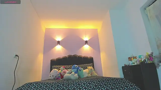 Snapshot of Sofia_Clauss_ chatting on May 2026 05:16:02 AM Sofia Clauss online show from May 2026 05:16:02 AM
