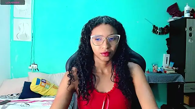 Snapshot of sensitive_brunette chatting on June 2026 02:23:01 AM sensitive brunette online show from June 2026 02:23:01 AM