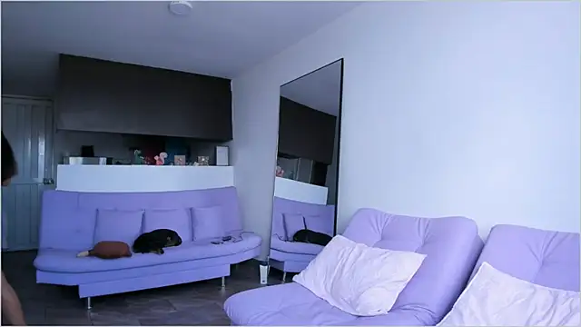 Lauren A online show from September 2025 06:55:01 PM