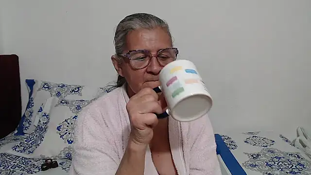 Snapshot of candy_mature_ chatting on April 2026 01:47:01 AM candy mature online show from April 2026 01:47:01 AM