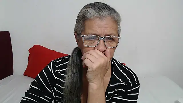 Snapshot of candy_mature_ chatting on May 2026 11:28:01 AM candy mature online show from May 2026 11:28:01 AM
