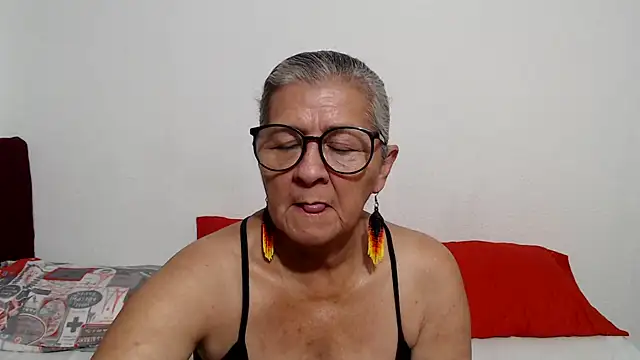 Snapshot of candy_mature_ chatting on May 2026 11:12:01 PM candy mature online show from May 2026 11:12:01 PM