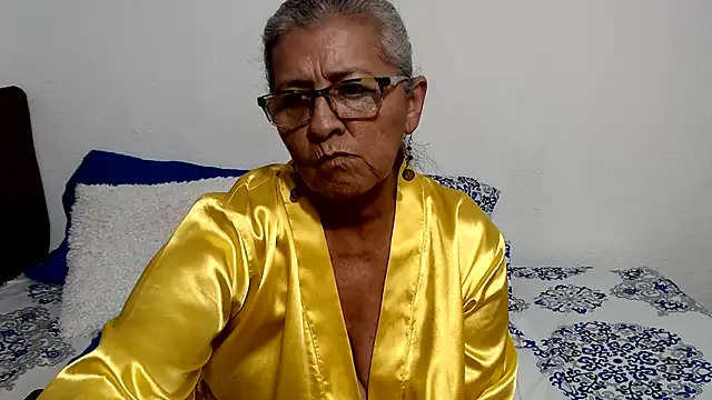 Snapshot of candy_mature_ chatting on June 2026 11:43:01 PM candy mature online show from June 2026 11:43:01 PM
